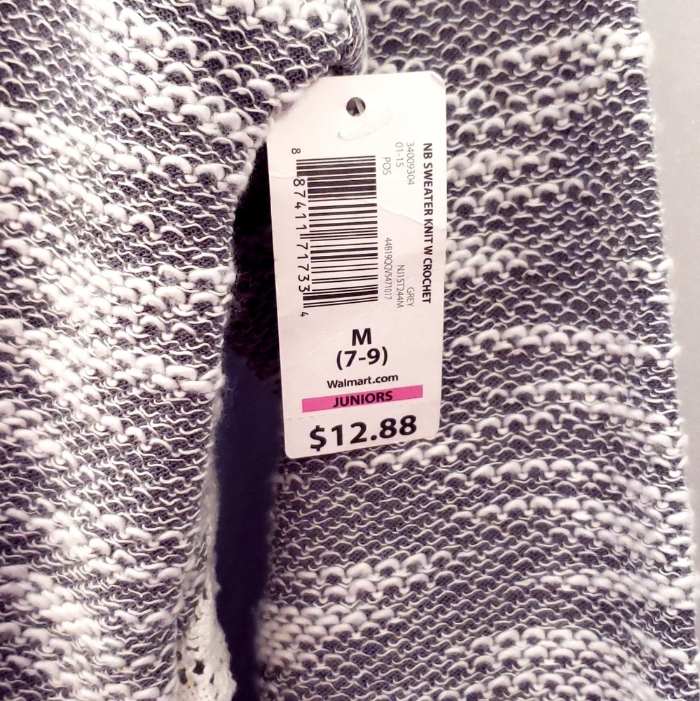 🌷NWT Medium long sleeve sweater shirt gray lacy - Picture 2 of 6